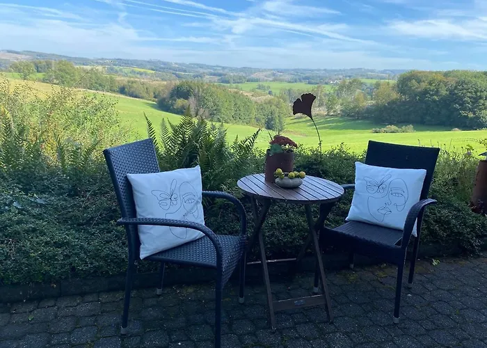 Apartman Schoene Mit Ausblick In *